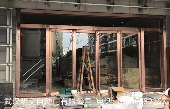 武汉自动门客户安装案例:吴家山 鸿达中央广场